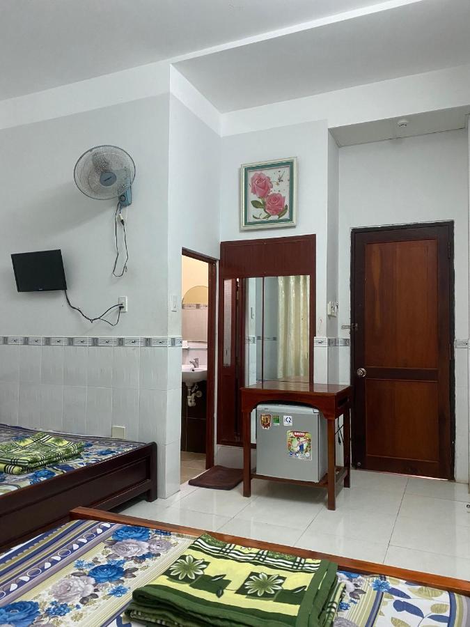 Nha Nghi Nam Phuong Bed & Breakfast Hà Tiên Exterior photo